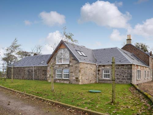 Mauchline House | Pet & Child-Friendly Retreat at Torcross Barn - Rated 9.5