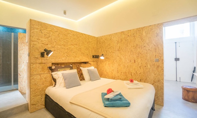 Pena Apartment | Scenic Torel Loft: Explore Lisbon's Seven Hills