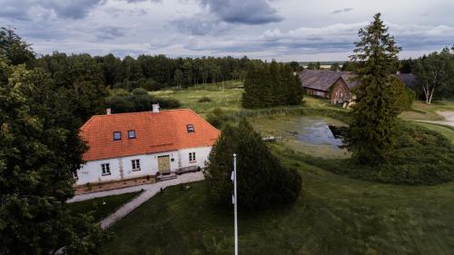 Vilusi House | Experience Torma Puhkemaja ja Glämping with Ocean Views