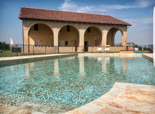 Vignale Monferrato House | Experience Tormalina Rosa at La Bordona with Ocean Views