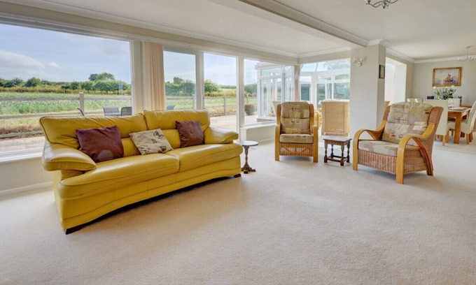 Thornham House | Tormead Lodge - Four Bedroom House, Sleeps 8