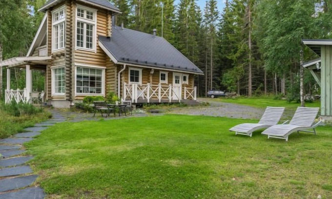 Hiukkajoki House | Relax at Torniniemi: Lakeside Spa Retreat Awaits You