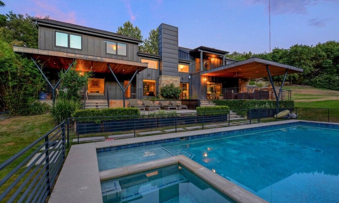 Austin House | Experience Toro Canyon: Pool, Hot Tub & Downtown Access
