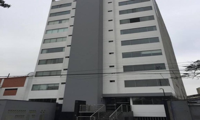 Santiago de Surco Apartment | Oceanfront Torre Blanca Apartment with Pool & Spa Amenities