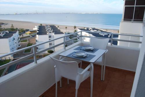 Valdelagrana Apartment | Oceanfront Escape at Torre de la Galeona - Top Rated 10/10