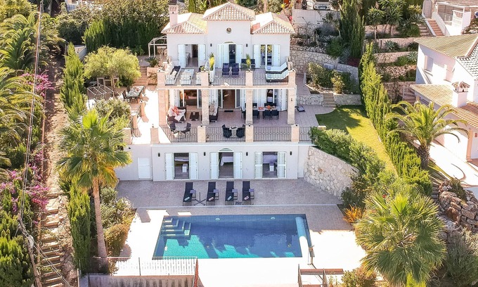 Mar Azul Villa | Torre De Suenos: 5 Bedrooms with Oceanfront Views