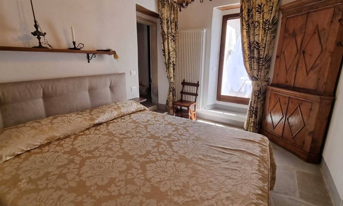 Palazzuolo sul Senio Apartment | Romantic Retreat at Torre del Vicario - Cozy Mini Apartment
