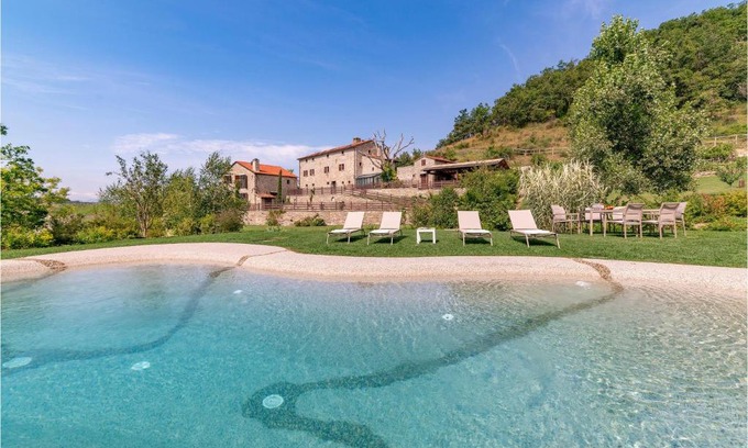 Firenzuola House | Stellar Stay at Torre delle Rose - 5-Star with Pool & Kitchen