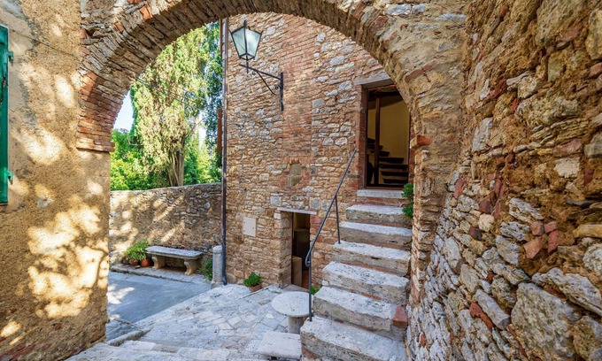 Serre di Rapolano Apartment | Enchanting Torre di Serre - Unique Medieval Tower Retreat