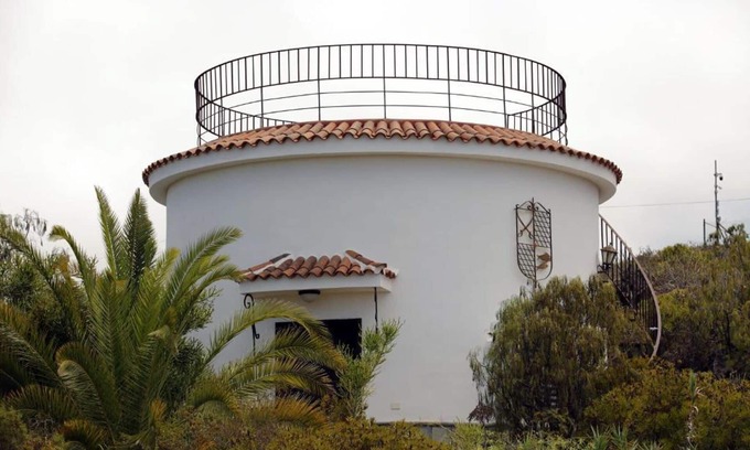 Buen Paso Apartment | Relaxing Retreat at Torre Finca Tabaiba - Pet Friendly & More