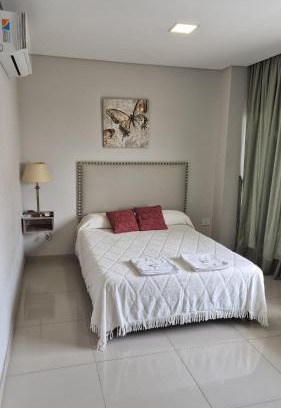 Corrientes Apartment | Explore TORRE GUAYASAMIN: Family-Friendly Getaway Awaits!