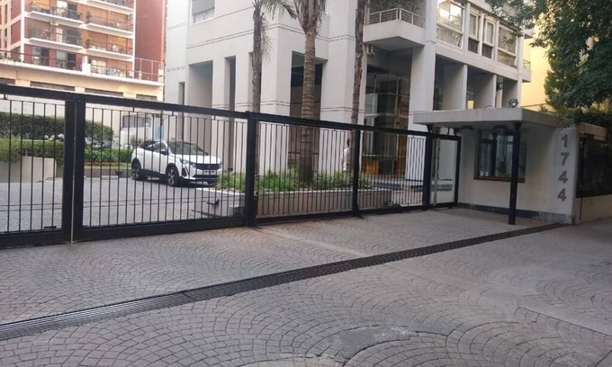 Belgrano House | Tranquil Torre Hernández: Elegant Apartment Minutes from City