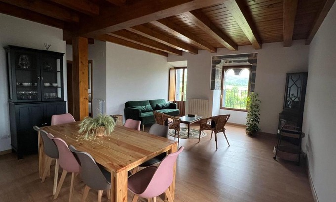 Artomana Apartment | Discover Torre Ortiz de Zárate: Family-Friendly Retreat