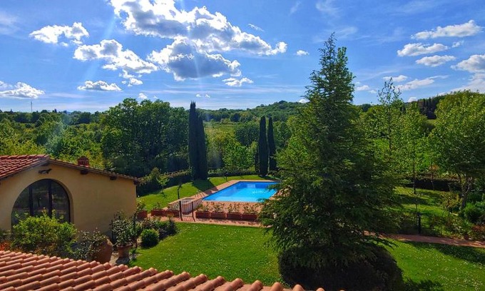 Rignano sull'Arno Bed & Breakfast | Discover Torrebianca Tuscany: Oceanfront Haven with Pool