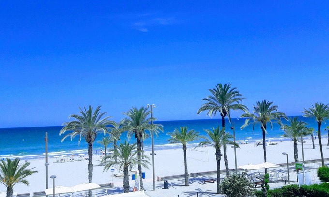 Playa de San Juan Apartment | Oceanfront Torremar Apartment with Spa & Pool Amenities