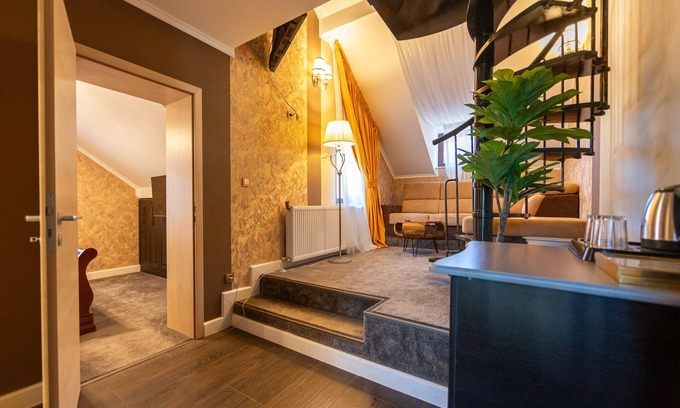 Poiana Brasov House | Discover Torres Poiana: Spa, Restaurant & Family Friendly
