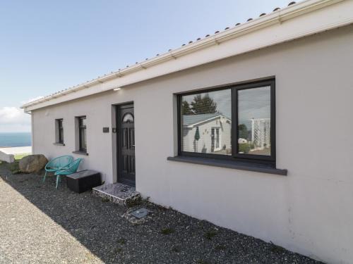 Gortahork House | Discover Tory Island View: Family-Friendly 4-Star Retreat