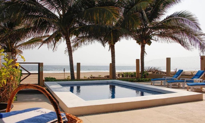 Ixtapa - Zihuatanejo House | Secluded Escape at Playa Blanca Casa Flor De Coco