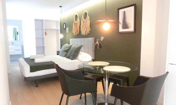 El Botanic Apartment | Family-Friendly Stay at Total Valencia Torres de Quart