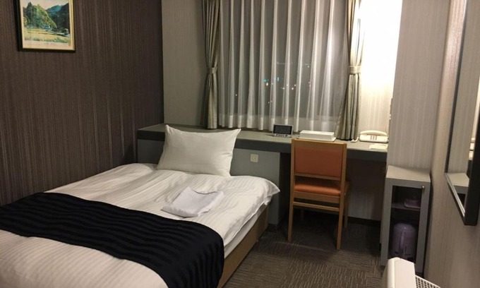 Iwai Onsen Hotel | Cozy Tottori City Hotel with Kitchen & Accessibility