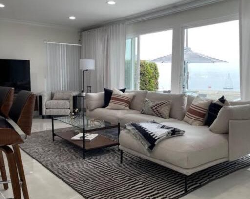 Belmont Shore Apartment | Touch of Heaven: Oceanfront Escape at 4-Star Retreat