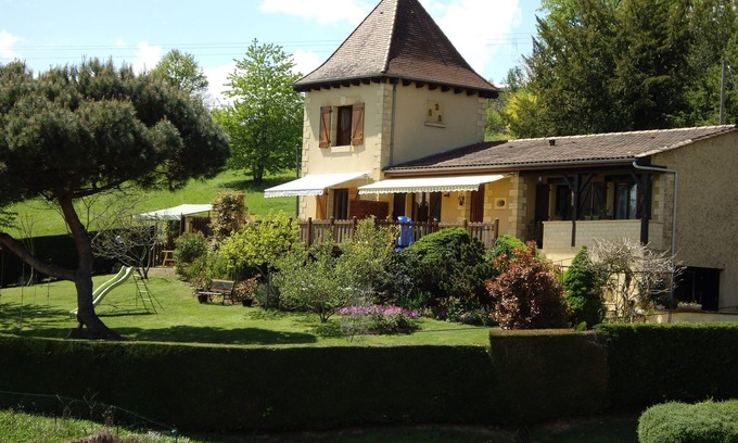 Sarlat-la-Caneda Cottage | Idyllic Tour Périgourdine with Private Pool near Sarlat