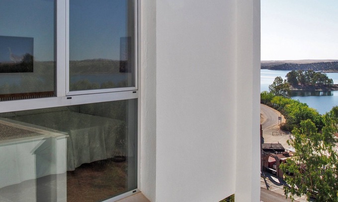 Orellana la Vieja Apartment | Relaxing Tourist Apartments at Embalse de Orellana
