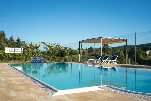 Ostarski Stanovi Resort | Top Rated Tourist Center Marko with Oceanfront Pool Access