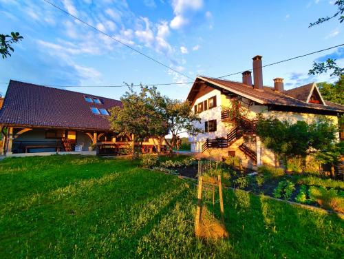 Cerknica House | Eco-Friendly Tourist Farm Strle with Delicious Local Cuisine