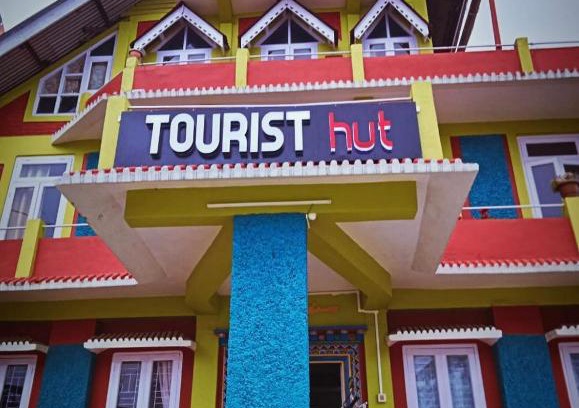 Tawang Hotel | Cozy Tourist Hut: Child-Friendly with Complimentary Breakfast