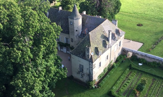 Saint-Diery House | Inviting Auvergne Retreat - Self-Catering House with Garden