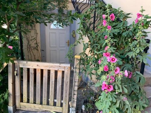 Chardonne Apartment | Experience Tournicolette: Exceptional Stay with Breakfast & Pets