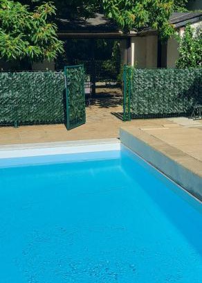 Saint-Avertin Ski Chalet | Relaxing Poolside Chalet at TourTour in the Loire Valley