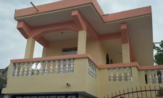Carrefour Apartment | Inviting Toussaint's Home Guest House with Spa & Hot Tub