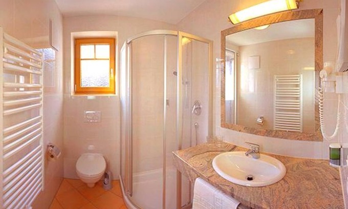 Hopfgarten im Brixental House | Elegant Tower Suite at Hotel Leamwirt with Spa & Breakfast