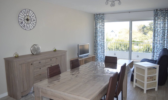 Quiberon Apartment | Experience TOWN CENTER QUIBERON: Guest Rated 9.8, Oceanfront Stay