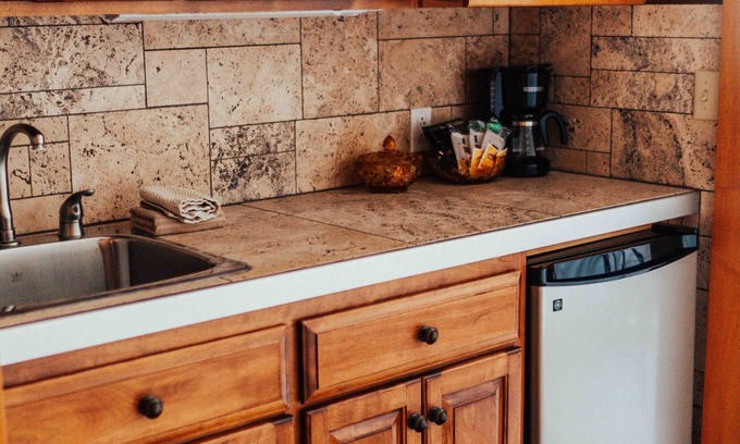 Deadwood Bed & Breakfast | Discover Town Hall Inn: Eco-Friendly Stay with Breakfast