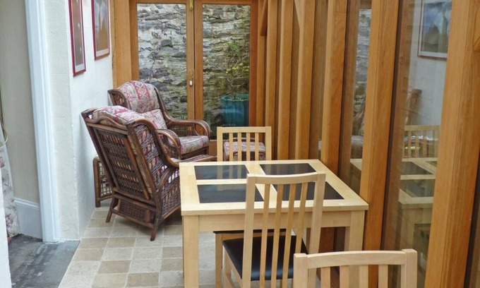Dulverton Bed & Breakfast | Guest Rated Town Mills B &B: Family-Friendly Comfort Awaits