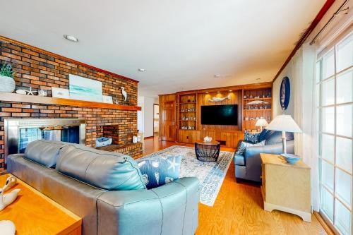 Seabreeze House | Charming Stay at Dewey Beach - 309 Salisbury for Families