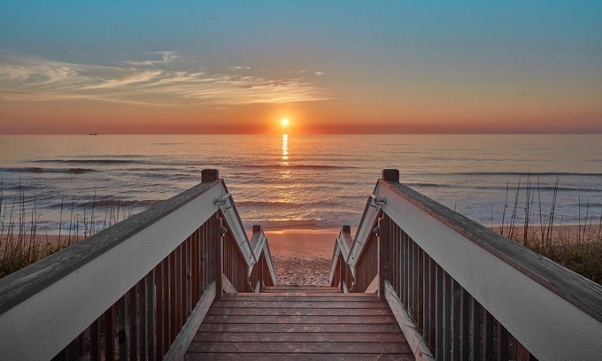 Kill Devil Hills Hotel | Eco-Friendly TownePlace Suites in Outer Banks with Pool