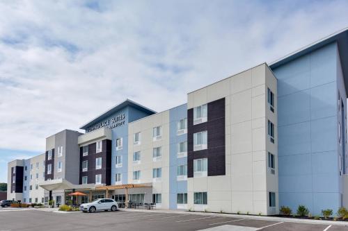 Allen Park Hotel | Pet-Friendly TownePlace Suites with Pool & Ocean View