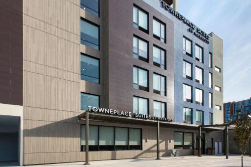 Gowanus Hotel | Comfortable Stay at TownePlace Suites by Marriott Brooklyn