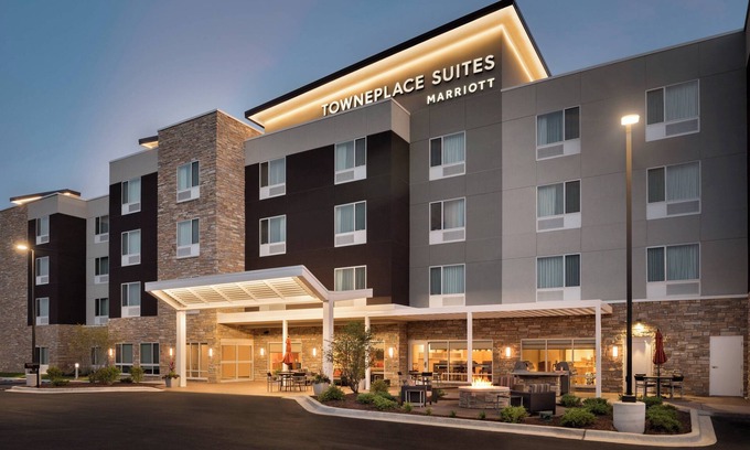 Minooka Hotel | Discover TownePlace Suites by Marriott Minooka: Guest Rated 9.4