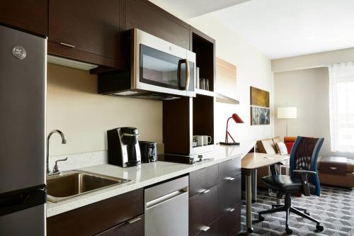 O'Fallon Hotel | Comfortable Stays at TownePlace Suites O'Fallon, MO