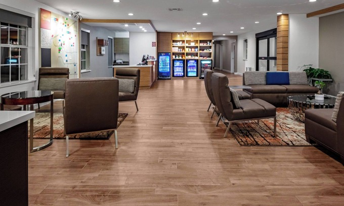 Legacy Park Hotel | Convenient TownePlace Suites by Marriott in Dallas Plano