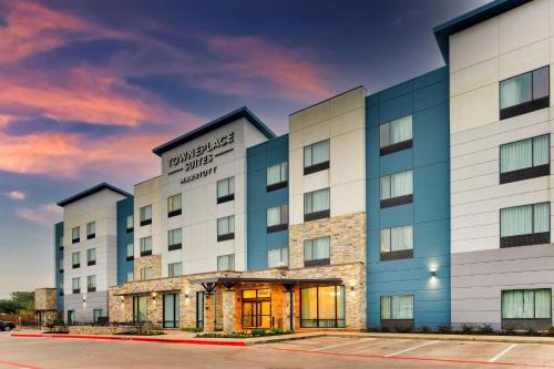 North Shore Hotel | Discover TownePlace Suites Houston I-10 East with Pool Access