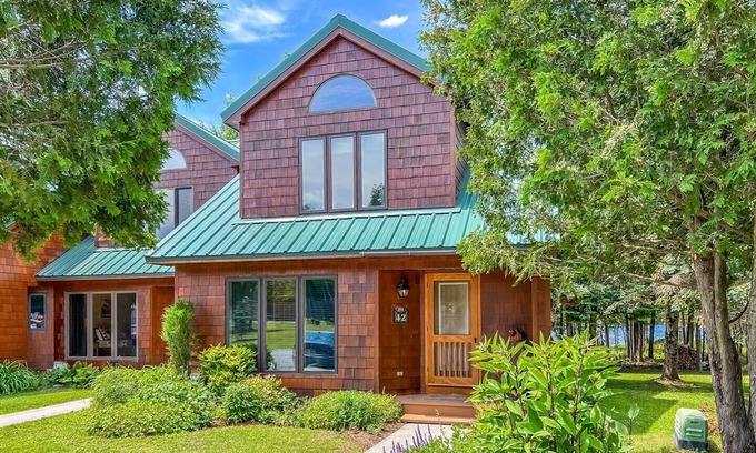 Inlet House | Inviting Townhome D1 with Scenic Lake and Ocean Views