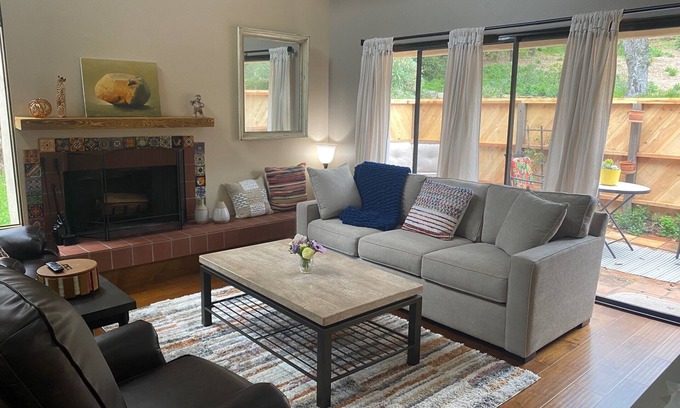Meiners Oaks House | Family-Friendly Townhome in Enchanting Ojai