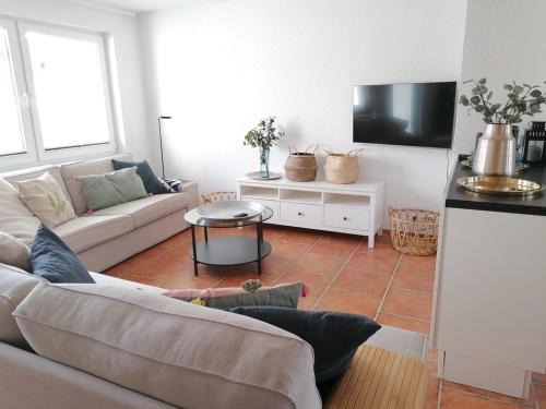 Wismar Apartment | Elegant Townhouse Altstadt Wismar Upper Apartment with Views