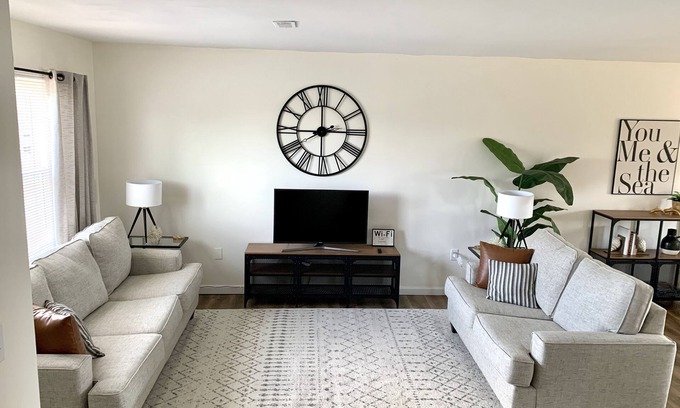 Bowers Beach House | Ocean View Getaway: Townhouse at the Bay, Guest Rated 10/10